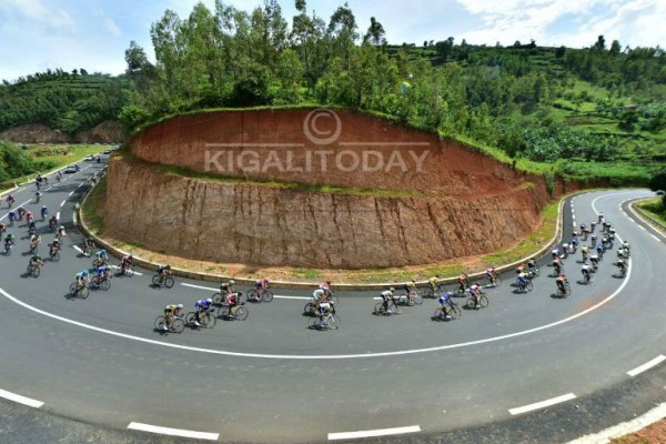 Cyclists endured 115.9 Km Karongi- Rusizi for Stage 3 of Tour du Rwanda